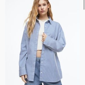 H&M - Oversized stripe blue shirt